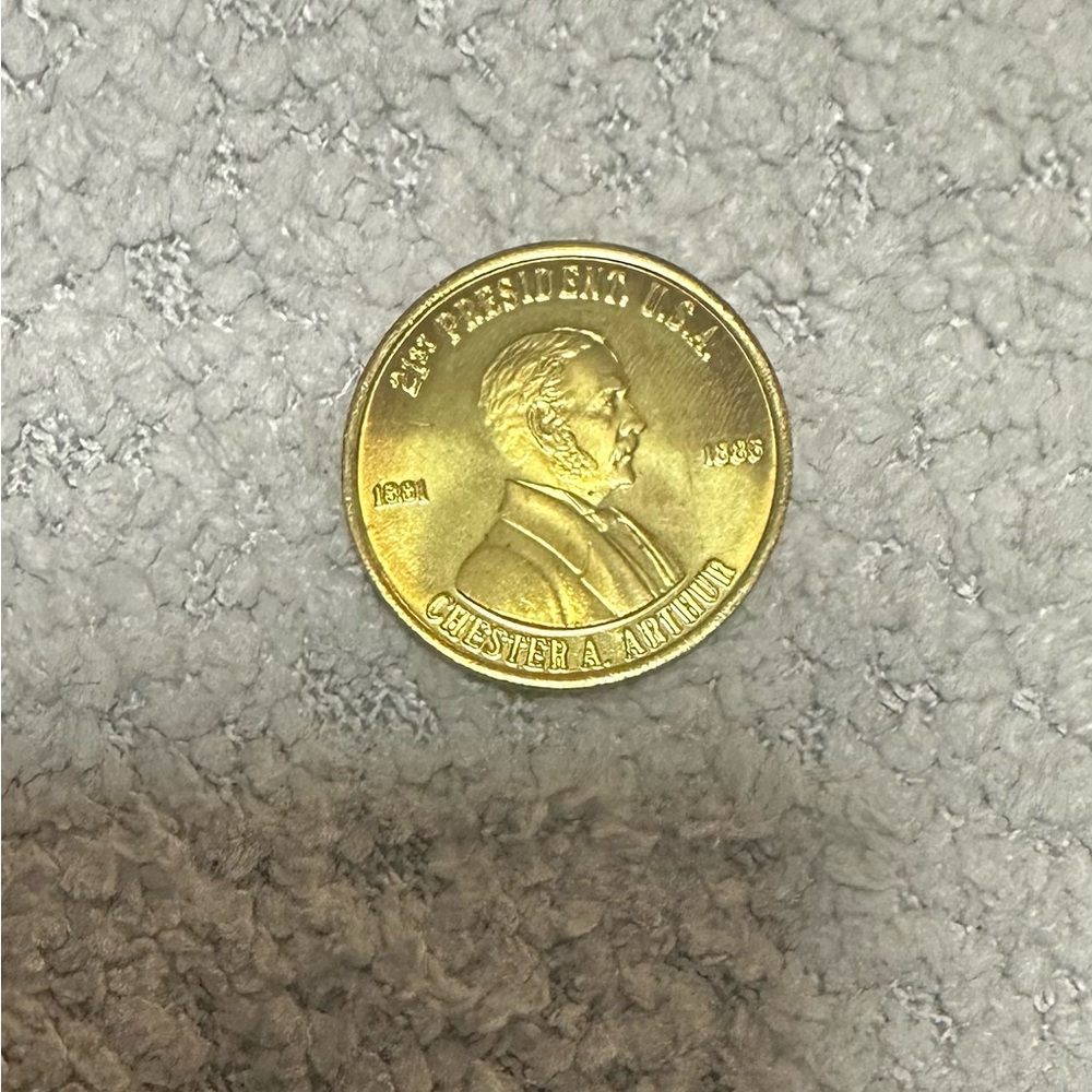 Vintage 1981 readers digest Gold Chester A. Arthur Coin